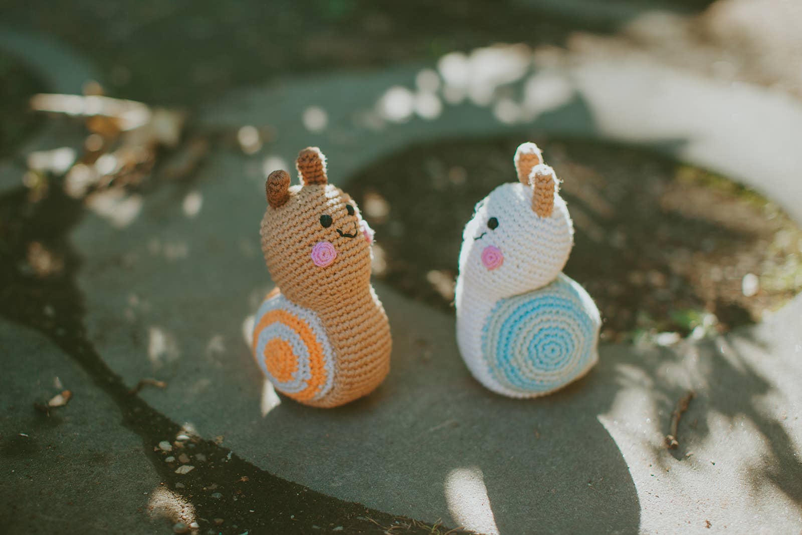 Garden Bug  - Plush Snail Rattle: Natural
