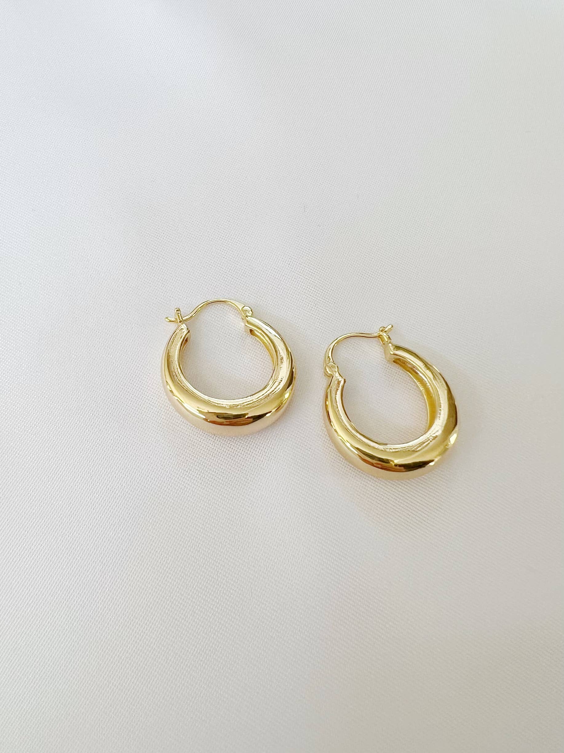 Wanderlust Hoops Earrings - Gold Filled