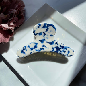 French Claw in Porcelain
